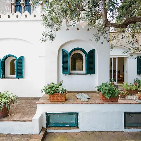 Quattroventi 1890 カプリ